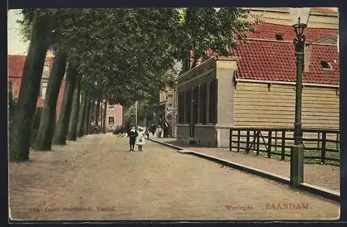 AK Zaandam, Westzijde, Strassenpartie mit Kindern