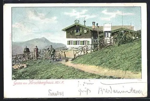 Künstler-AK Hirschberghaus, Berghütte mit Bergsteiger davor im Sonnenschein