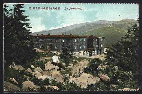 AK Peterbaude mit rastender Dame im Vordergrund