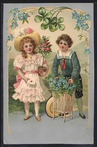 AK Zwei kleine Gratulanten mit Blumen und Brief, Glücksklee, Vergissmeinnicht