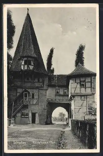 AK Iphofen, Rödelseer-Tor mit Strassenpartie