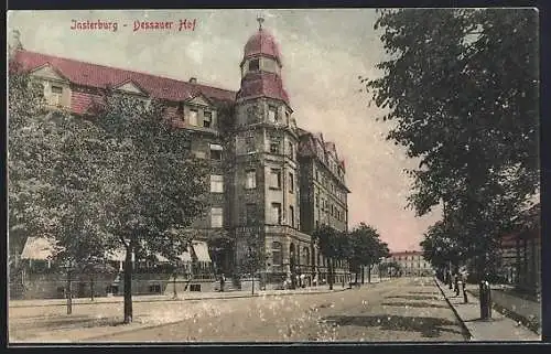 AK Insterburg, Hotel Dessauer Hof mit Strassenpartie