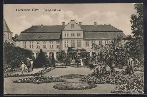 AK Oliva, Königl. Schloss mit Grünanlage
