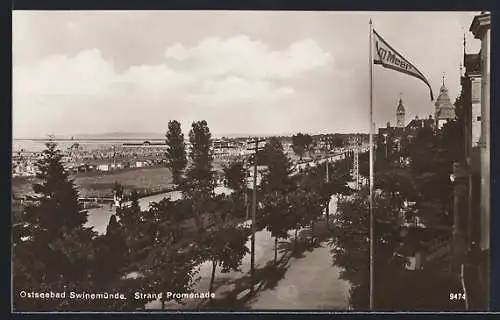 AK Swinemünde, Blick von der Strand Promenade auf den Strand