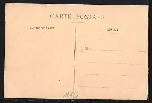 AK Betsileo, L`abattage d`un boeuf au marché