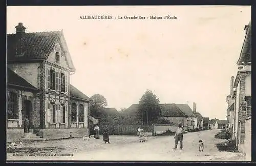 AK Allibaudières, La Grande-Rue, Maison d`École