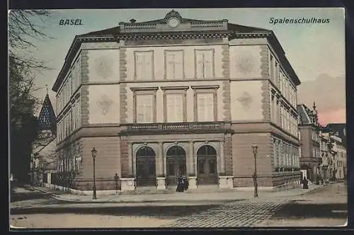 AK Basel, Spalenschulhaus, Eckfassade mit Eingang