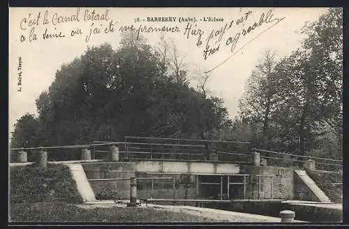 AK Barberey, L`Écluse sur le canal latéral entourée d`arbres