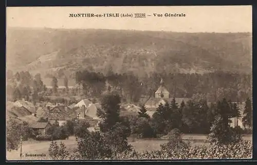 AK Montier-en-l`Isle, Vue générale du village et des collines environnantes