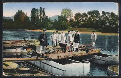 AK Pioniere beim Brückenbau, Pontonbrücke