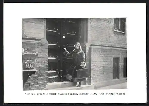 AK Berlin-Friedrichshain, Berliner Frauengefängnis in der Barnimstrasse 10, Hedwig Wangel-Hilfe
