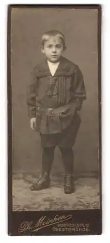 Fotografie Ph. Meinken, Geestemünde, Borries-Str. 10, Porträt eines Jungen