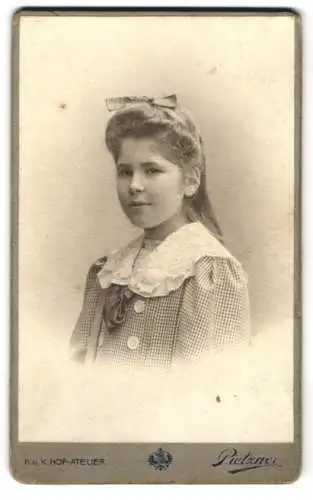 Fotografie C. Pietzner, Wien, Mariahilferstrasse 3, Porträt eines jungen Mädchens