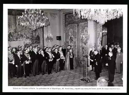 Fotografie unbekannter Fotograf, Ansicht Paris, Palais de l'Elysee, Präsident M. Rene Coty bei einem Empfang