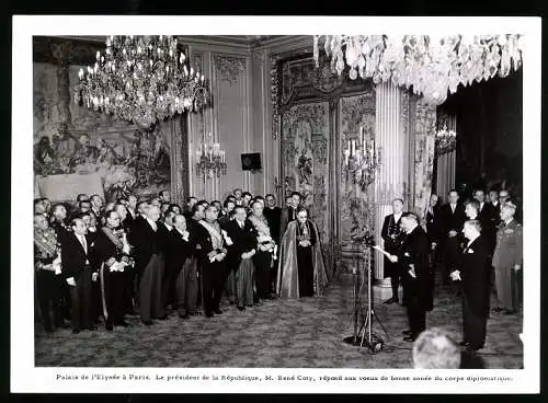 Fotografie unbekannter Fotograf, Ansicht Paris, Palais de l'Elysee, Präsident M. Rene Coty bei einem Empfang
