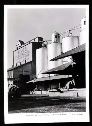 Fotografie Perrelle, Ansicht Bouches-du-Rhone / Camargue, Silos voller Reis einer Landwirtschaftlichen Genossenschaft