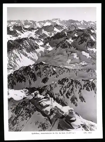 Fotografie Yan, Ansicht Pic du Midi / Pyrenees, Oberservatorium auf dem Berggipfel