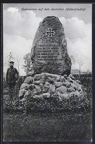 AK Gedenkstein auf dem deutschen Heldenfriedhof