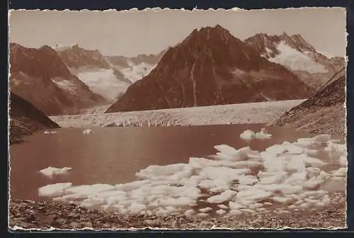 Foto-AK Emanuel Gyger: Märjelensee, Aletschgletscher mit Sattelhorn, Olmenhorn und Dreieckhörner