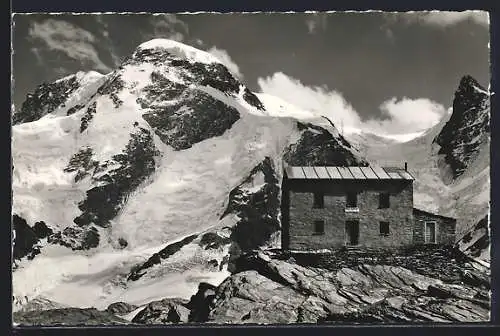 AK Gandegghütte, Berghaus am Theodulpass mit Breithorn und Kl. Matterhorn