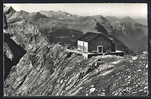 Foto-AK Emanuel Gyger: Gleckstinhütte /Grindelwald, Panorama mit Lauberhorn, Tschuggen und Schwarzbirg