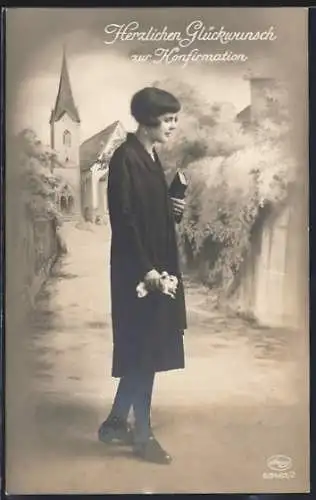 AK Konfirmation, Konfirmandin vor einer Kirche