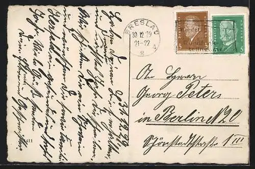 Künstler-AK Zwei Zwerge jagen ein Schwein mit einem Kleeblatt