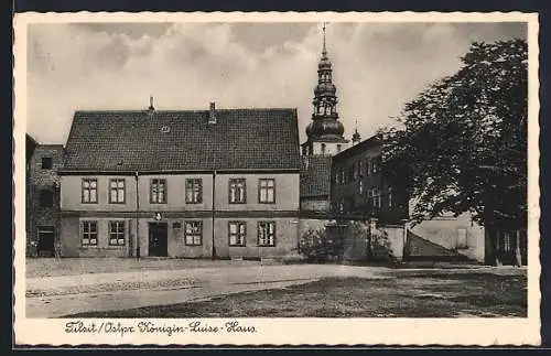 AK Tilsit /Ostpr., Strassenpartie mit Königin-Luise-Haus