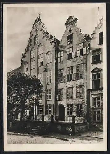 AK Elbing, Spieringstrasse Nr. 29, 18. Jahrh., Nr. 30 1651 Backsteinbau mit Sandsteinornamenten, Beischläge um 1800