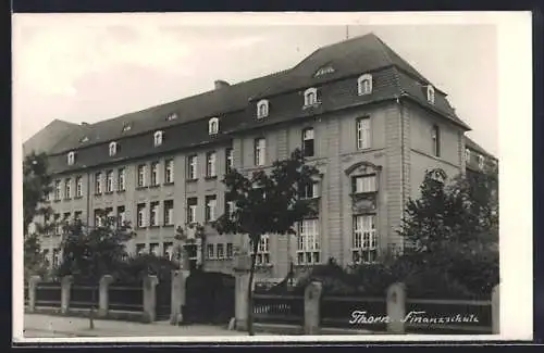 AK Thorn, Finanzschule