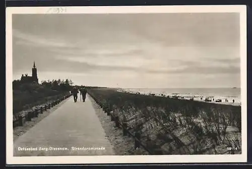 AK Berg-Dievenow, Strandpromenade, Ostseeküste mit Buhnen
