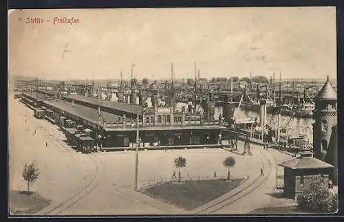 AK Stettin, Blick auf den Hafen und die Schiffe