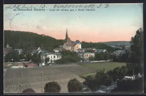 AK Misdroy, Total mit Kirche, ges. v. Hotel Viktoria
