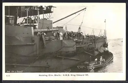 AK HMS King Edward VII, hoisting 12-in Shells