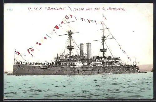 AK Kriegsschiff, H. M. S. Resolution mit Wimpeln, Beiboot an der Längsseite