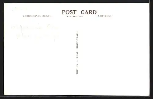 AK Kriegsschiff HMS Mariner bei stiller See