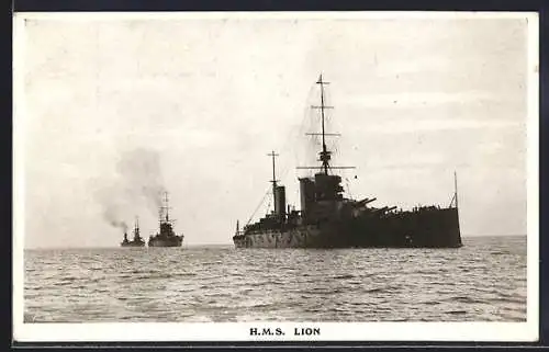 AK HMS Lion in Formation