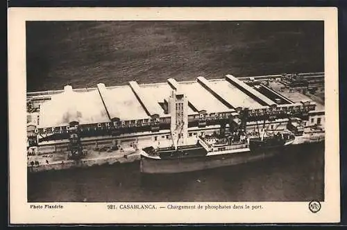 AK Casablanca, Chargement de phosphates dans le port