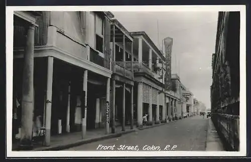AK Colon, View of Front Street