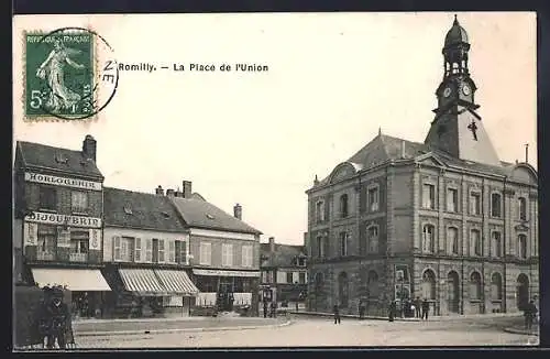 AK Romilly, La Place de l`Union avec l`horlogerie et bijouterie