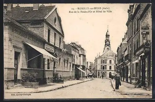 AK Romilly-sur-Seine, Rue de la Boule-d`Or et Hôtel de Ville