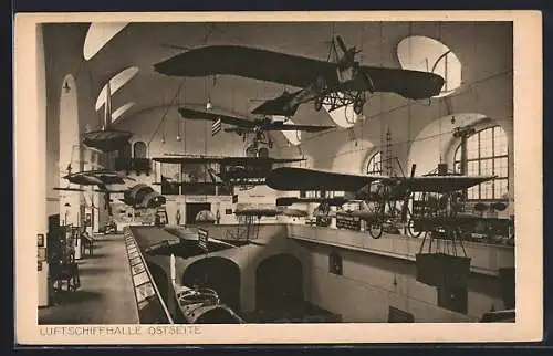 AK München, Deutsches Museum, Flugzeughalle