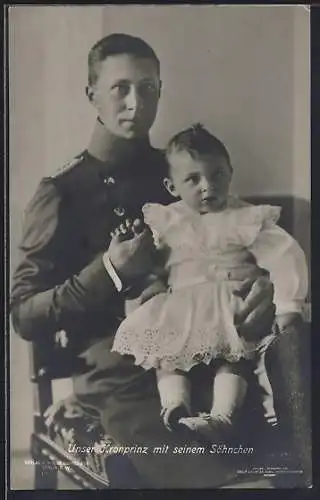 AK Kronprinz Wilhelm von Preussen in Uniform mit seinem Söhnchen