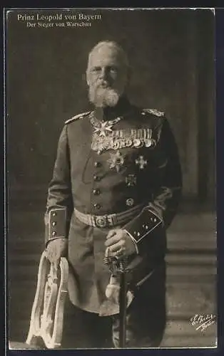 AK Prinz Leopold von Bayern in Uniform mit Orden