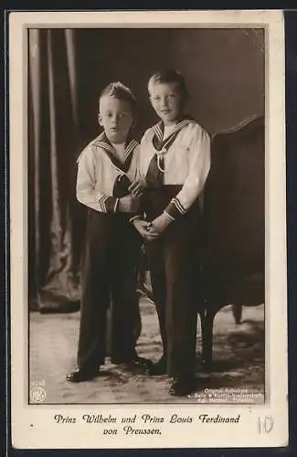 AK Prinz Wilhelm und Prinz Louis Ferdinand von Preussen in Marine-Uniform
