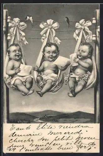 AK Drei vergnügte Säuglinge hängen an einer Telegraphenleitung