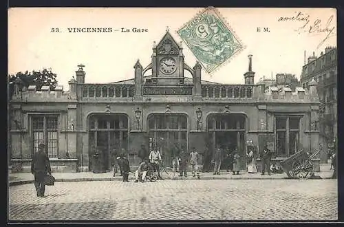 AK Vincennes, La Gare