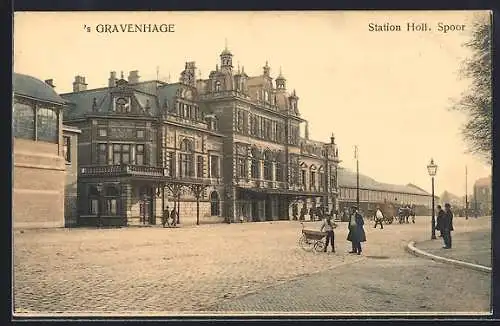 AK `s Gravenhage, Station Holl. Spoor