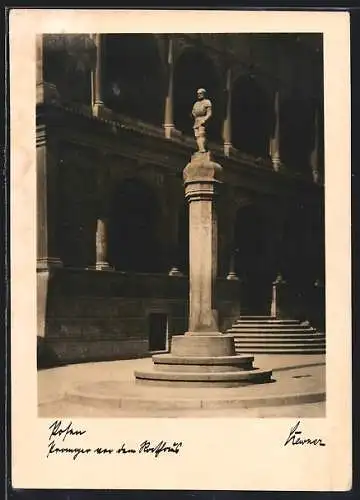 AK Posen / Poznan, Figur vor dem Rathaus