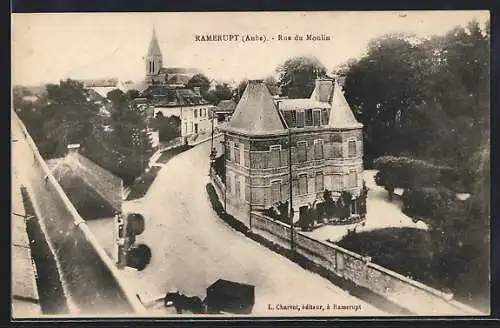 AK Ramerupt, Rue du Moulin et vue sur l`église en arrière-plan